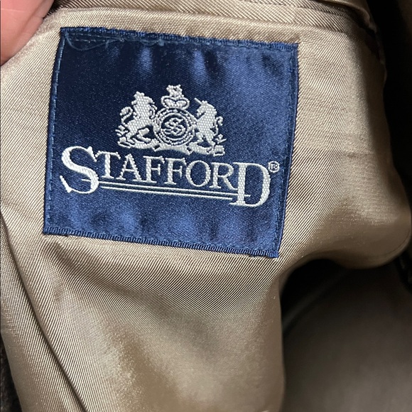 Men’s Stafford Brown Tweed Blazer with Tan Elbow Patches - Picture 2 of 5